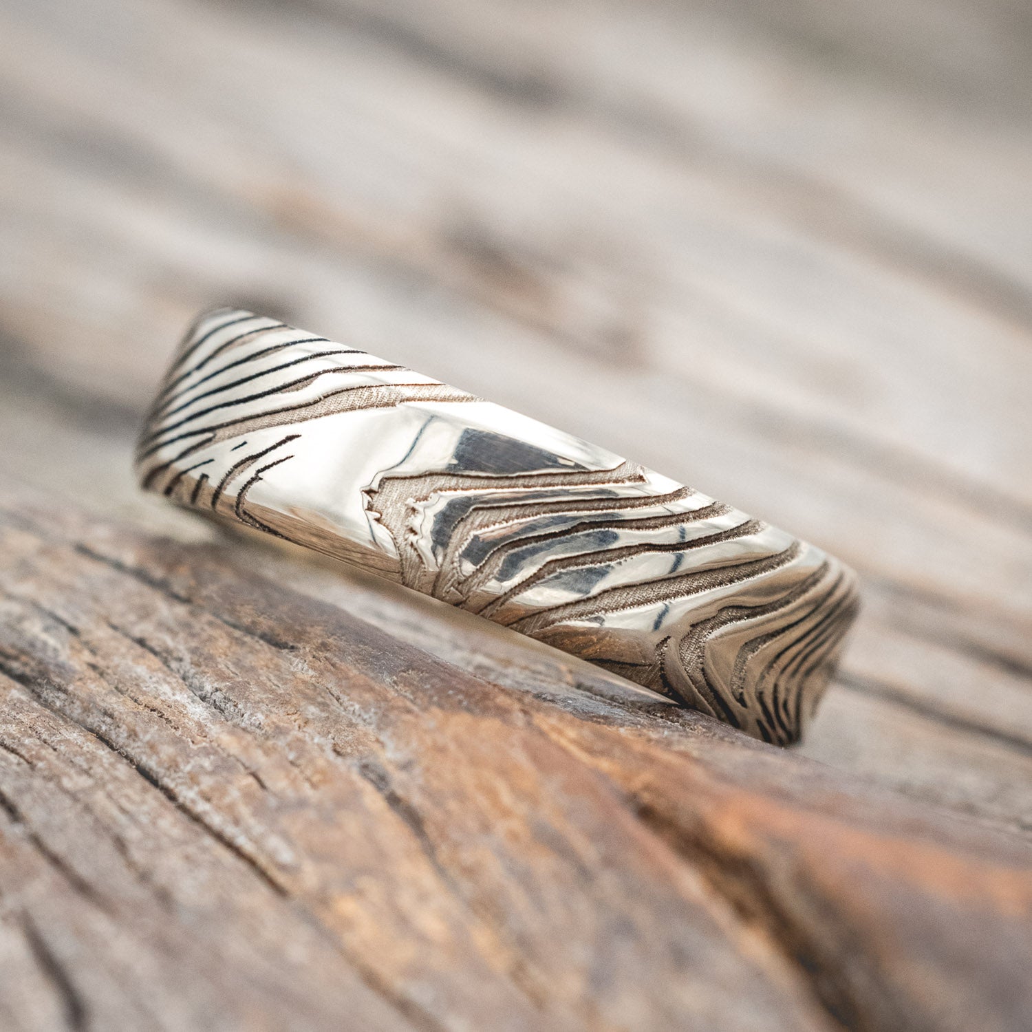 WOODGRAIN PATTERN WEDDING BAND-Staghead Designs