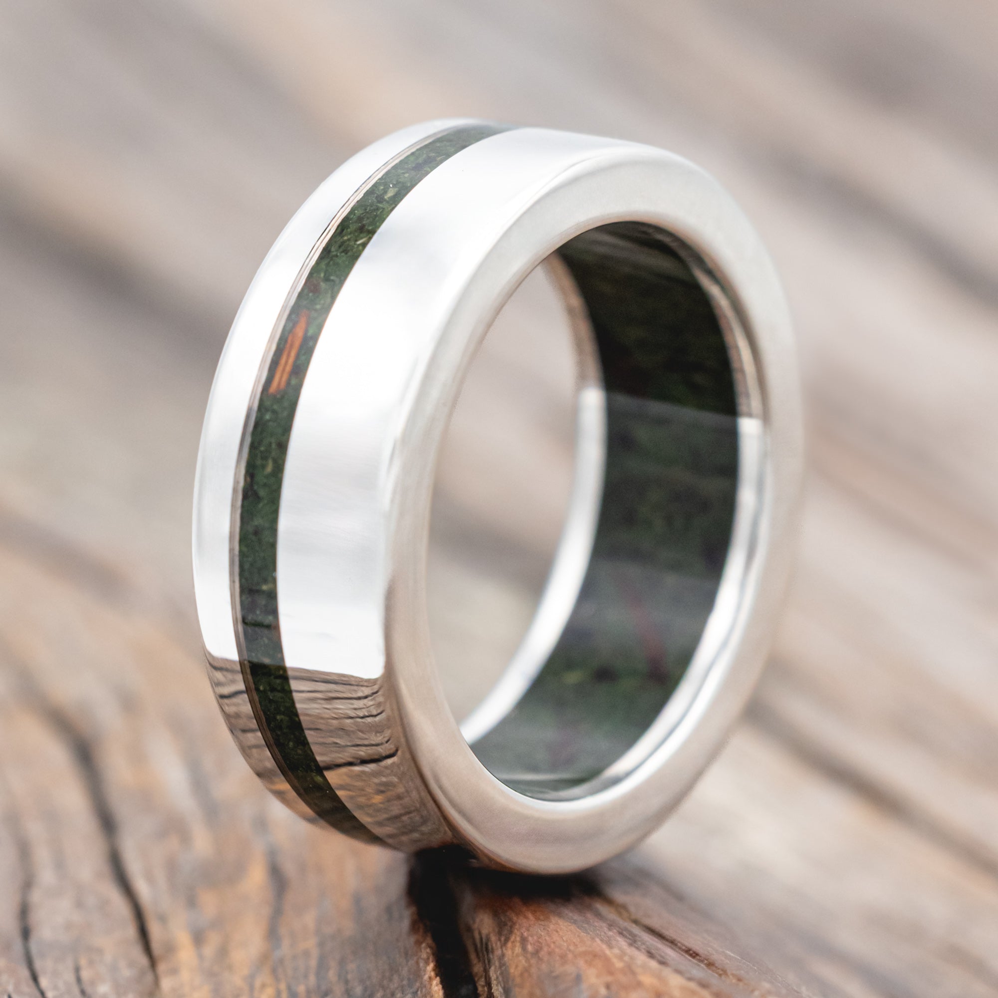 "VERTIGO" - MOSS INLAY & LINING WEDDING RING-Staghead Designs