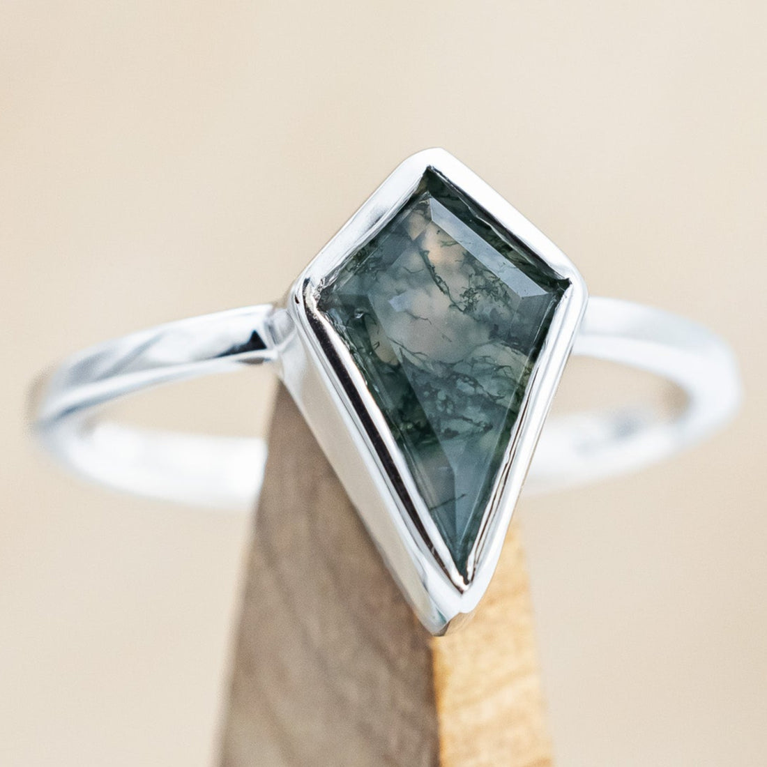 "WILLA" - KITE CUT MOSS AGATE SOLITAIRE ENGAGEMENT RING-Staghead Designs