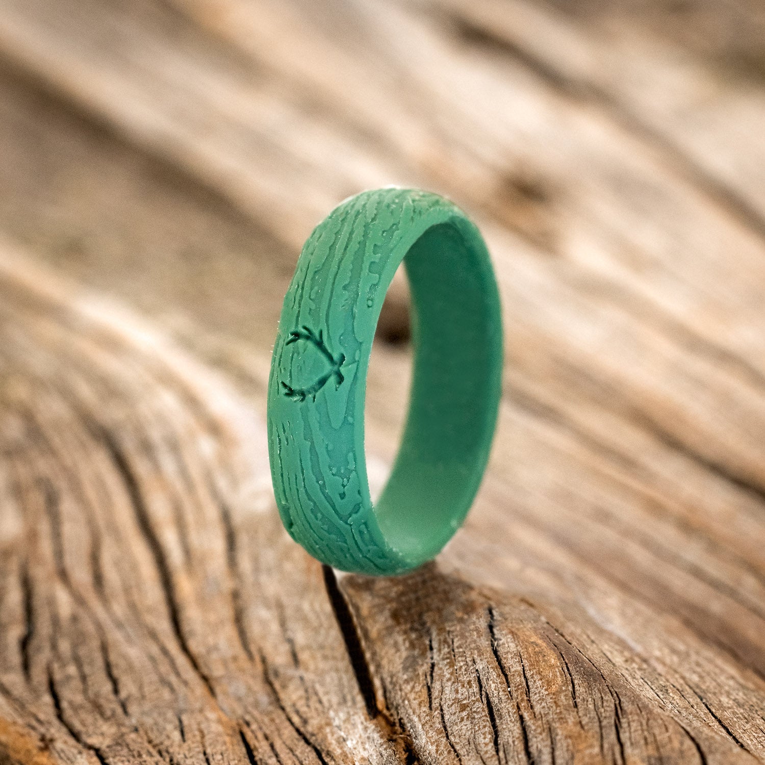 WOMEN'S GREEN WOOD GRAINED SILICONE WEDDING BAND-1