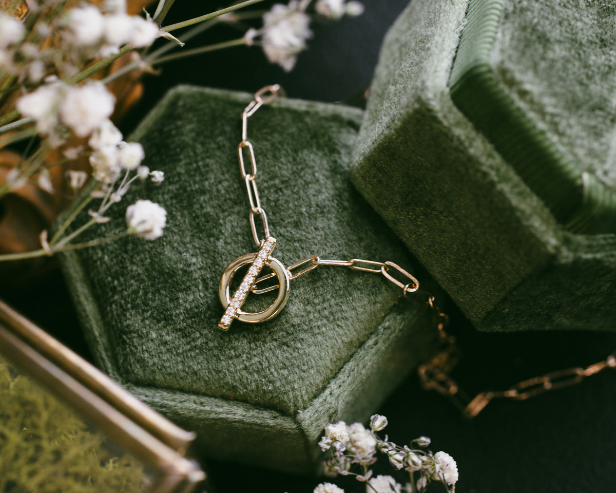 .04 CTW NATURAL DIAMOND TOGGLE NECKLACE-2