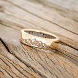 MOUNTAIN ENGRAVED WEDDING BAND WITH LINING-Staghead Designs