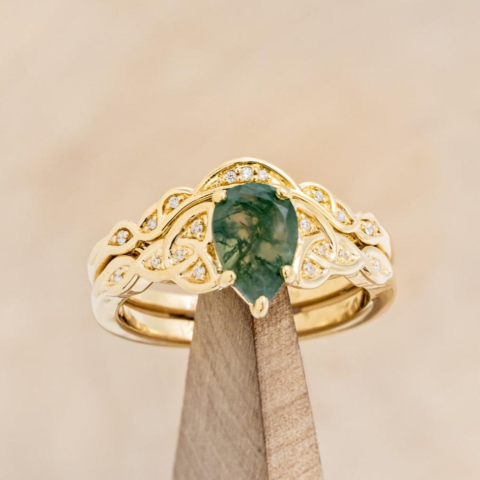 "AIFE" - CELTIC KNOT PEAR MOSS AGATE ENGAGEMENT RING AND TRACER-37