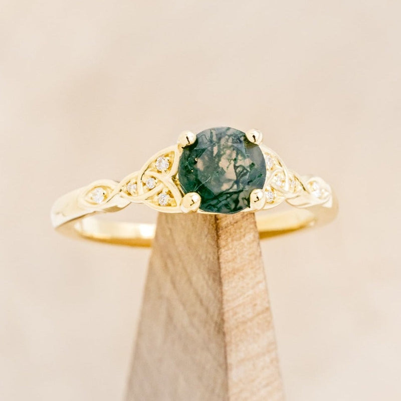 "AIFE" - CELTIC KNOT ROUND CUT MOSS AGATE ENGAGEMENT RING - READY TO SHIP