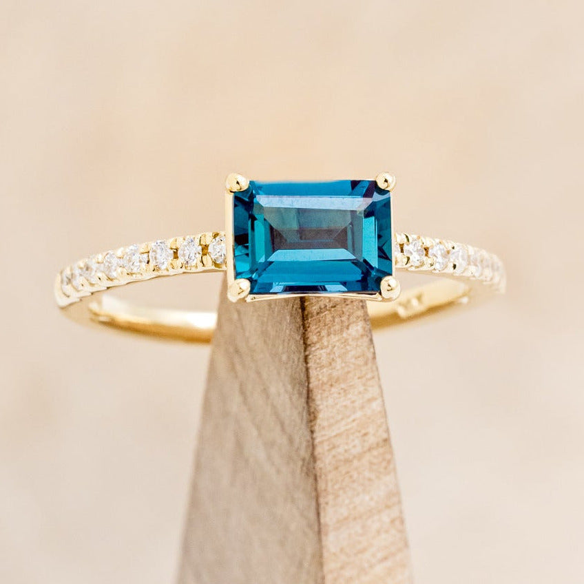 "AMARA" - EMERALD CUT LAB-GROWN ALEXANDRITE ENGAGEMENT RING WITH DIAMOND ACCENTS-7