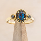 "AMELIA" - OVAL LAB-GROWN ALEXANDRITE ENGAGEMENT RING WITH BLACK DIAMOND HALO & ACCENTS - 14K YELLOW GOLD - SIZE 7-1