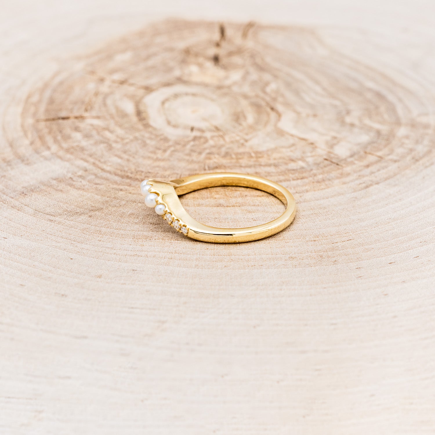 "ARABELLA" - PEAR-SHAPED LAB-GROWN EMERALD ENGAGEMENT RING WITH DIAMOND ACCENTS & PEARL TRACER-16