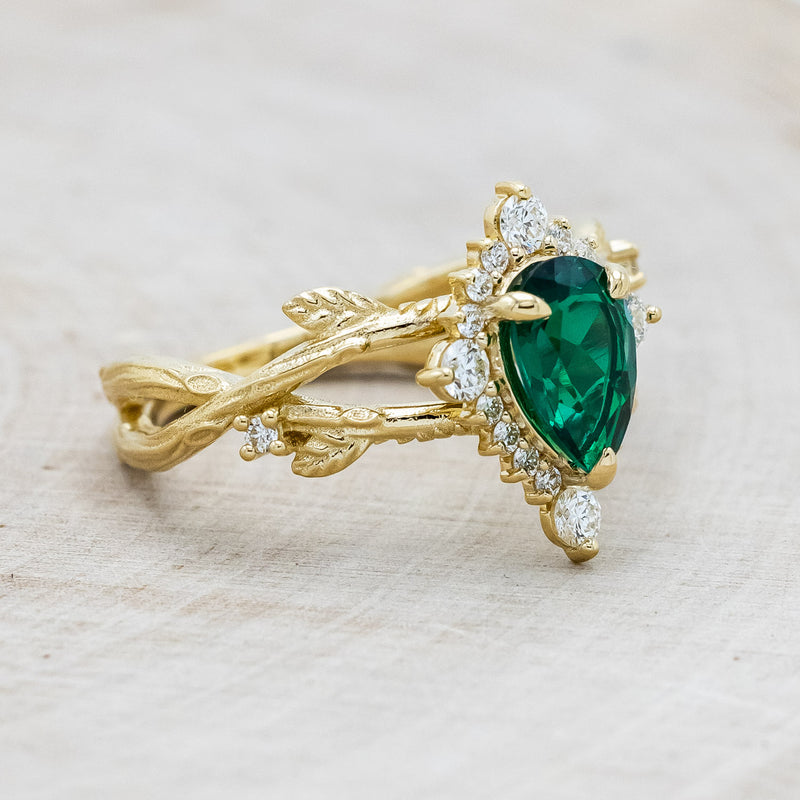 "ARTEMIS ON THE VINE DIVINE" - PEAR LAB-GROWN EMERALD ENGAGEMENT RING WITH DIAMOND ACCENTS & A BRANCH-STYLE BAND-2