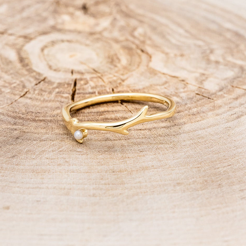 "ARTEMIS" STACKER - ANTLER-STYLE STACKING BAND WITH A BIRTHSTONE ACCENT