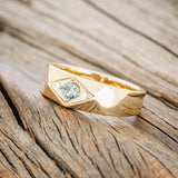 MEN'S MONTANA SAPPHIRE ENGAGEMENT RING WITH DIAMOND ACCENTS - 14K YELLOW GOLD - SIZE 10 1/4-2