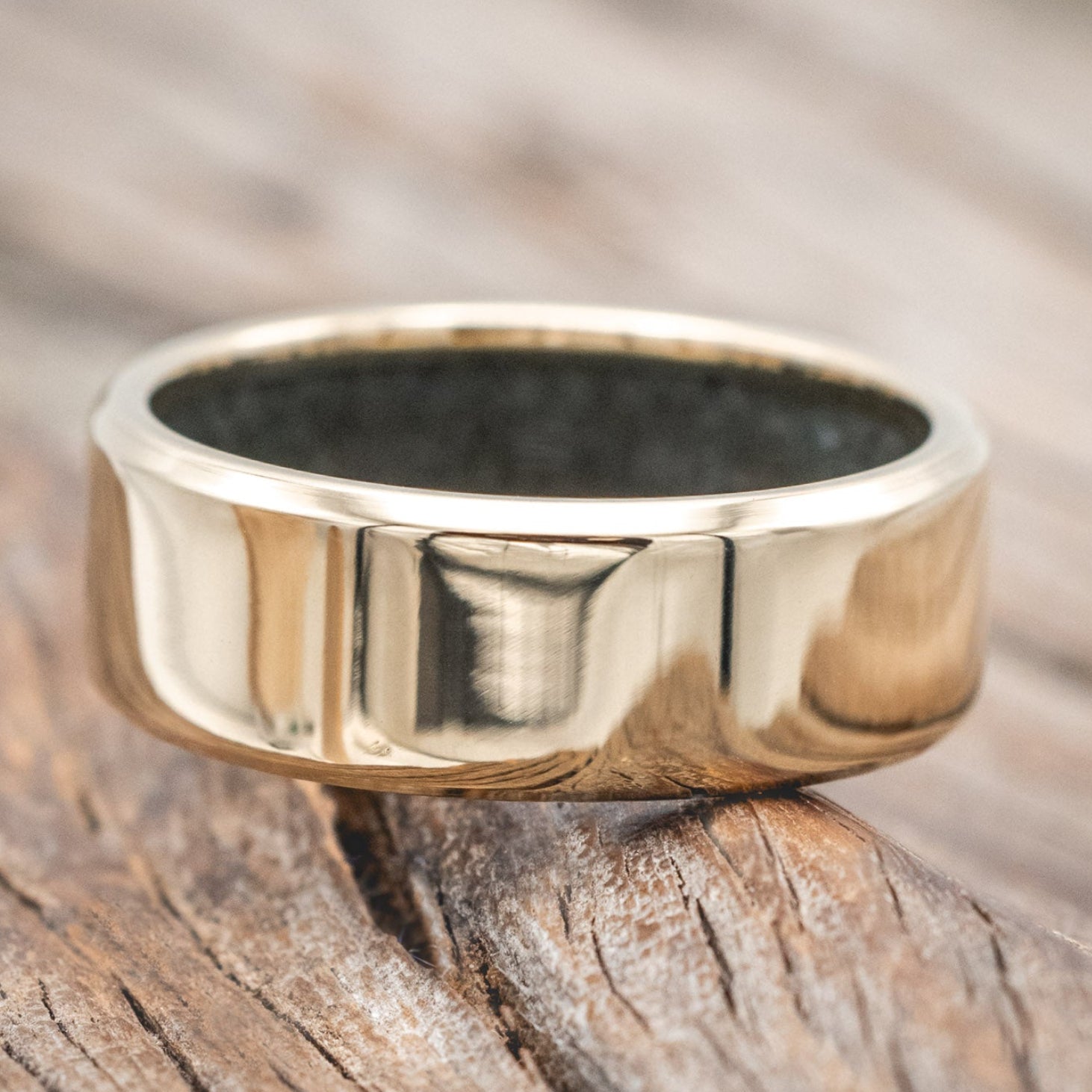 CRUSHED MOSS AGATE LINED WEDDING BAND-Staghead Designs