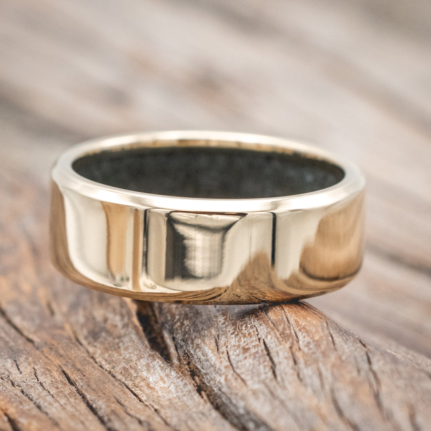 CRUSHED MOSS AGATE LINED WEDDING BAND-Staghead Designs