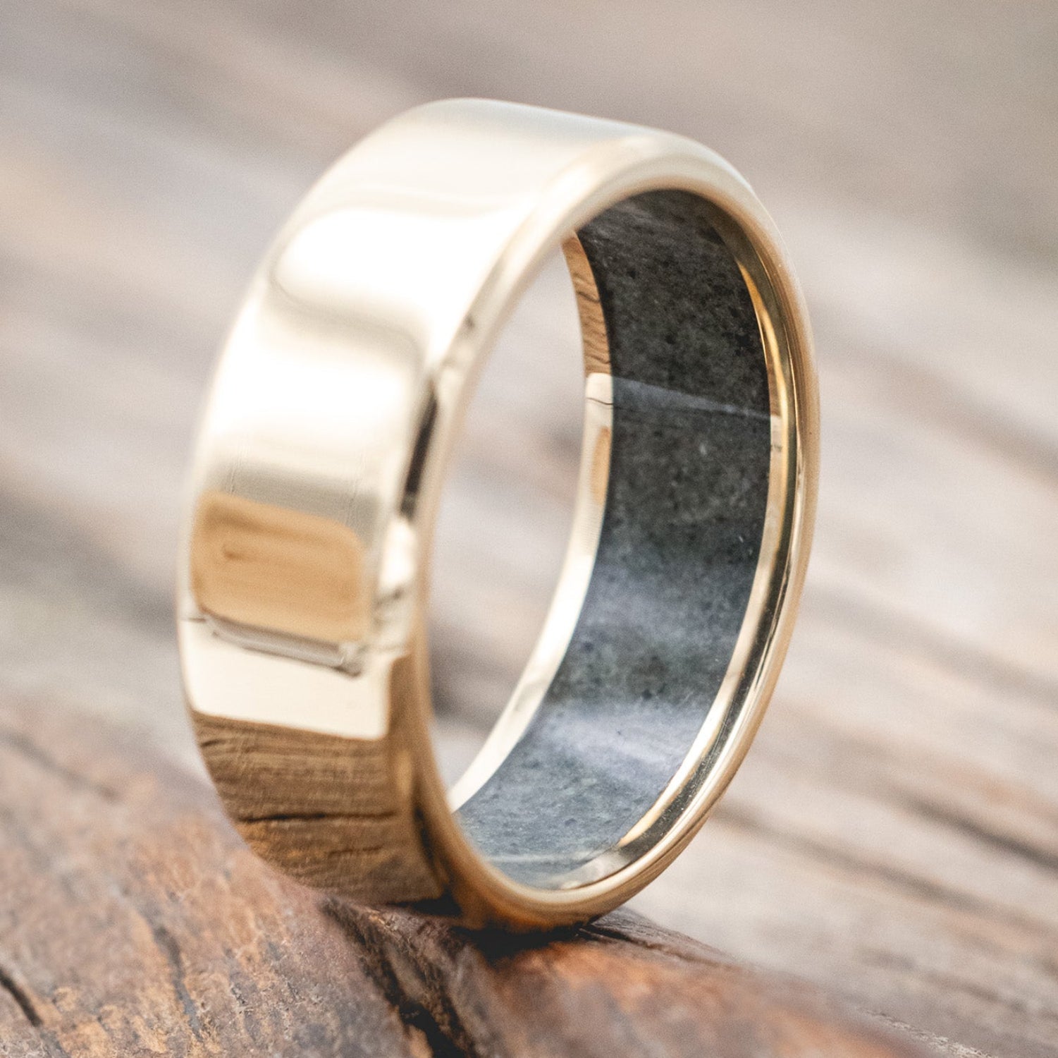 CRUSHED MOSS AGATE LINED WEDDING BAND-Staghead Designs