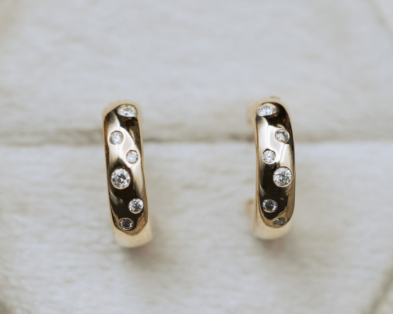 1/10 CTW NATURAL DIAMOND HUGGIE EARRINGS-2