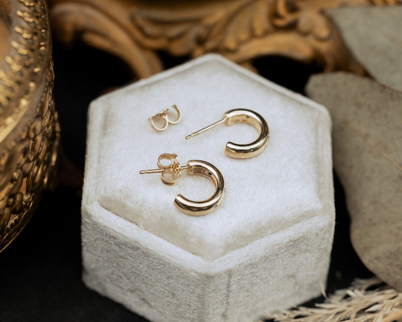 1/10 CTW NATURAL DIAMOND HUGGIE EARRINGS-4