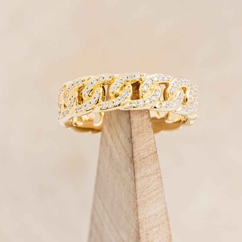 14K GOLD STACKABLE LINK RING WITH DIAMOND ACCENTS- 14K YELLOW GOLD - SIZE 7