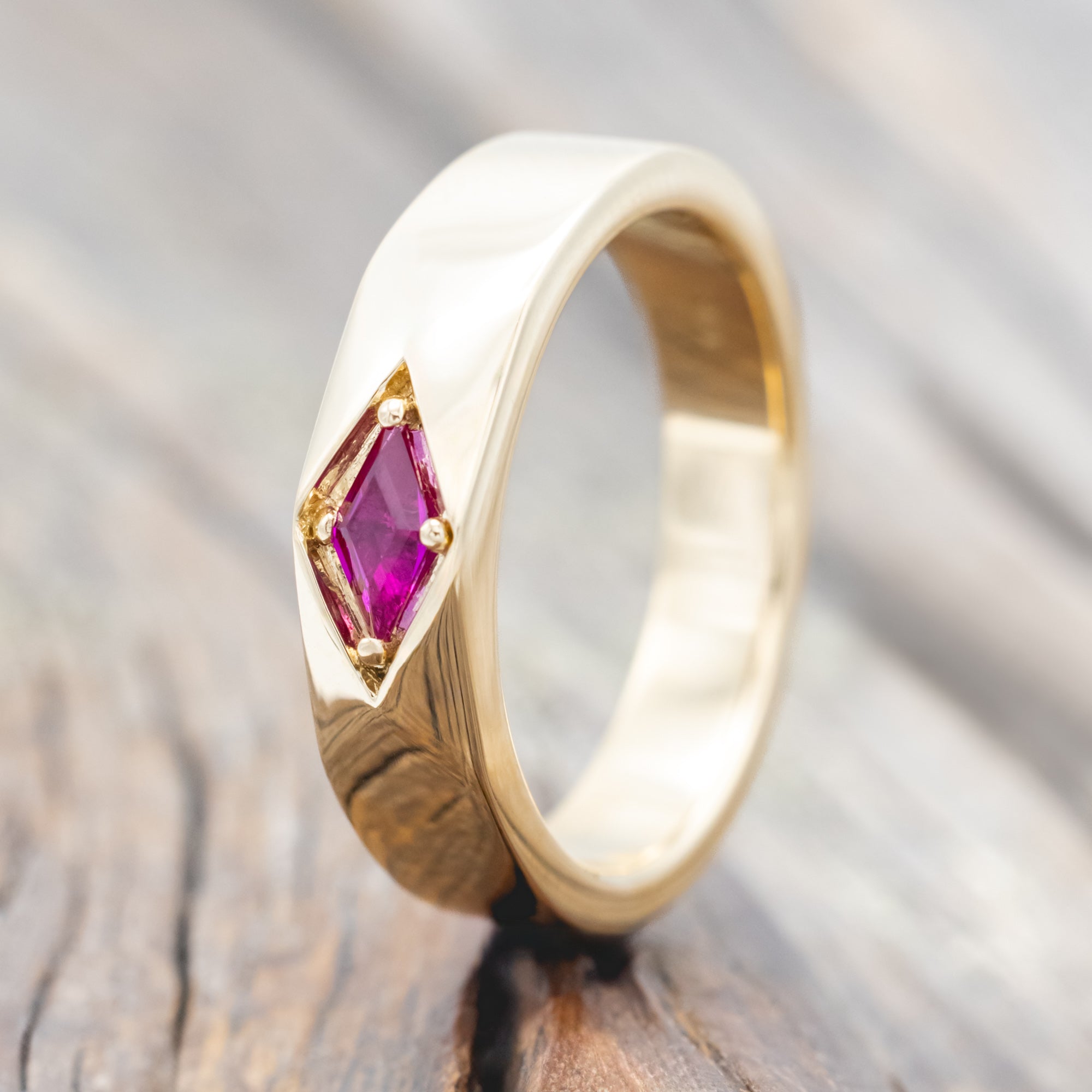 "EDWARD" - MEN'S LOZENGE CUT WEDDING RING-Staghead Designs