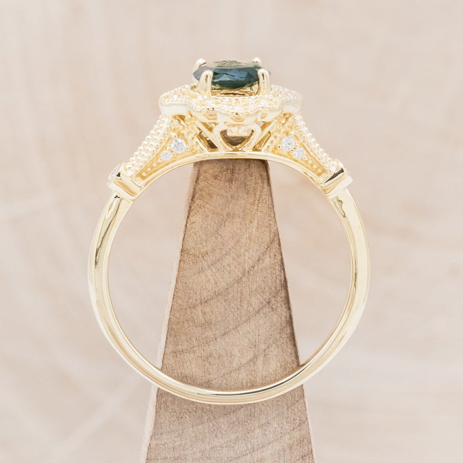 "EILEEN" - ROUND CUT MOSS AGATE ENGAGEMENT RING WITH DIAMOND ACCENTS & TRACER-30