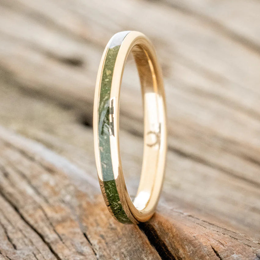 XMAS "Eterna" - Moss Inlay Stacking Band (4mm) - 14K Yellow Gold (4mm) - Size 6-Staghead Designs