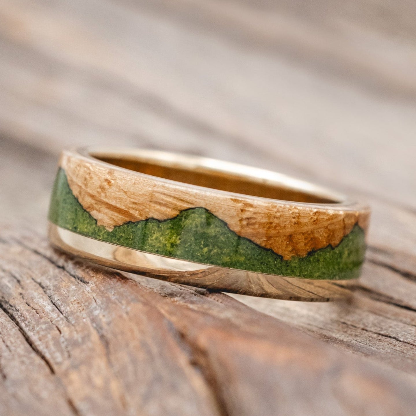 "EZRA" - WHISKEY BARREL OAK WITH MOSS WEDDING RING-Staghead Designs