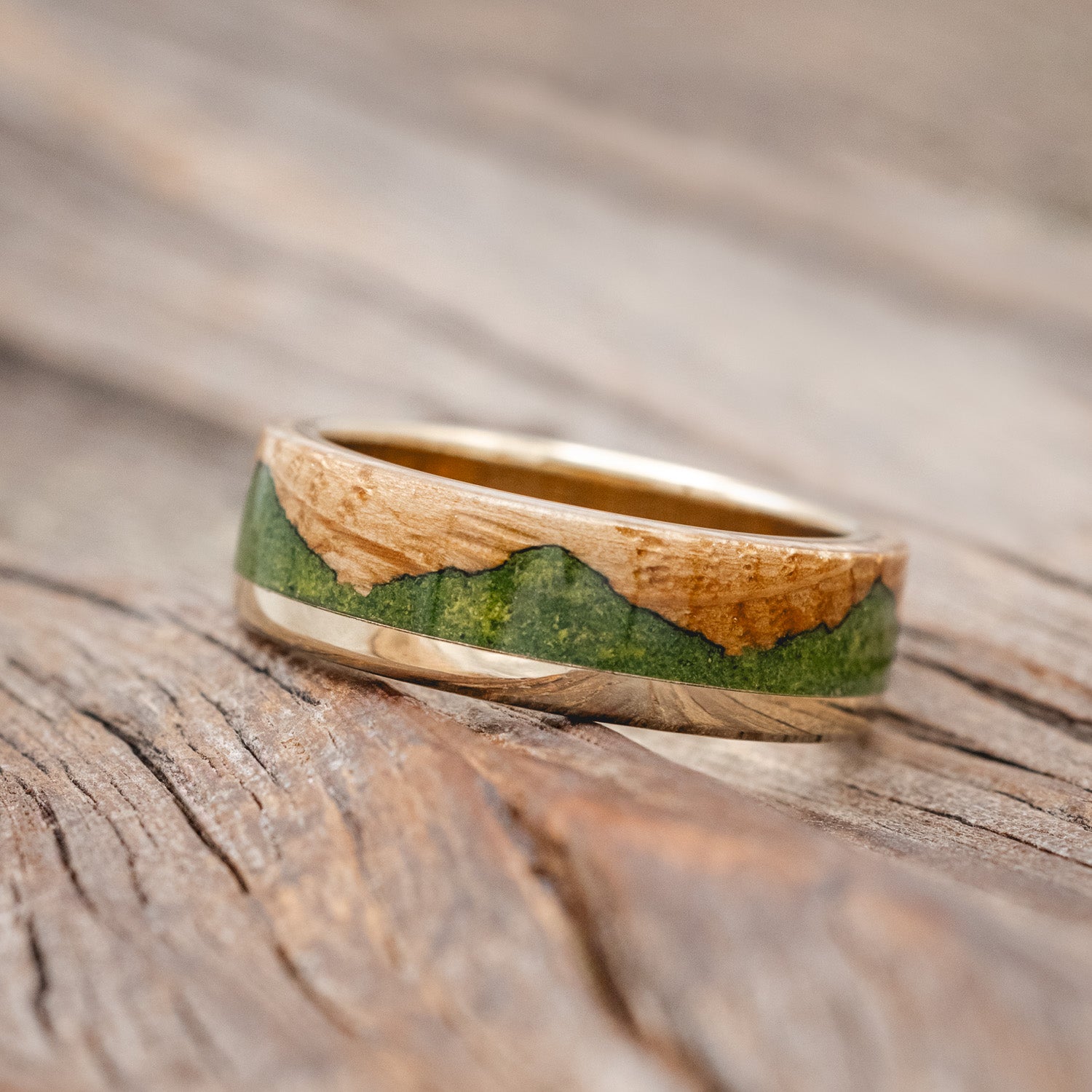 "EZRA" - WHISKEY BARREL OAK WITH MOSS WEDDING RING-Staghead Designs
