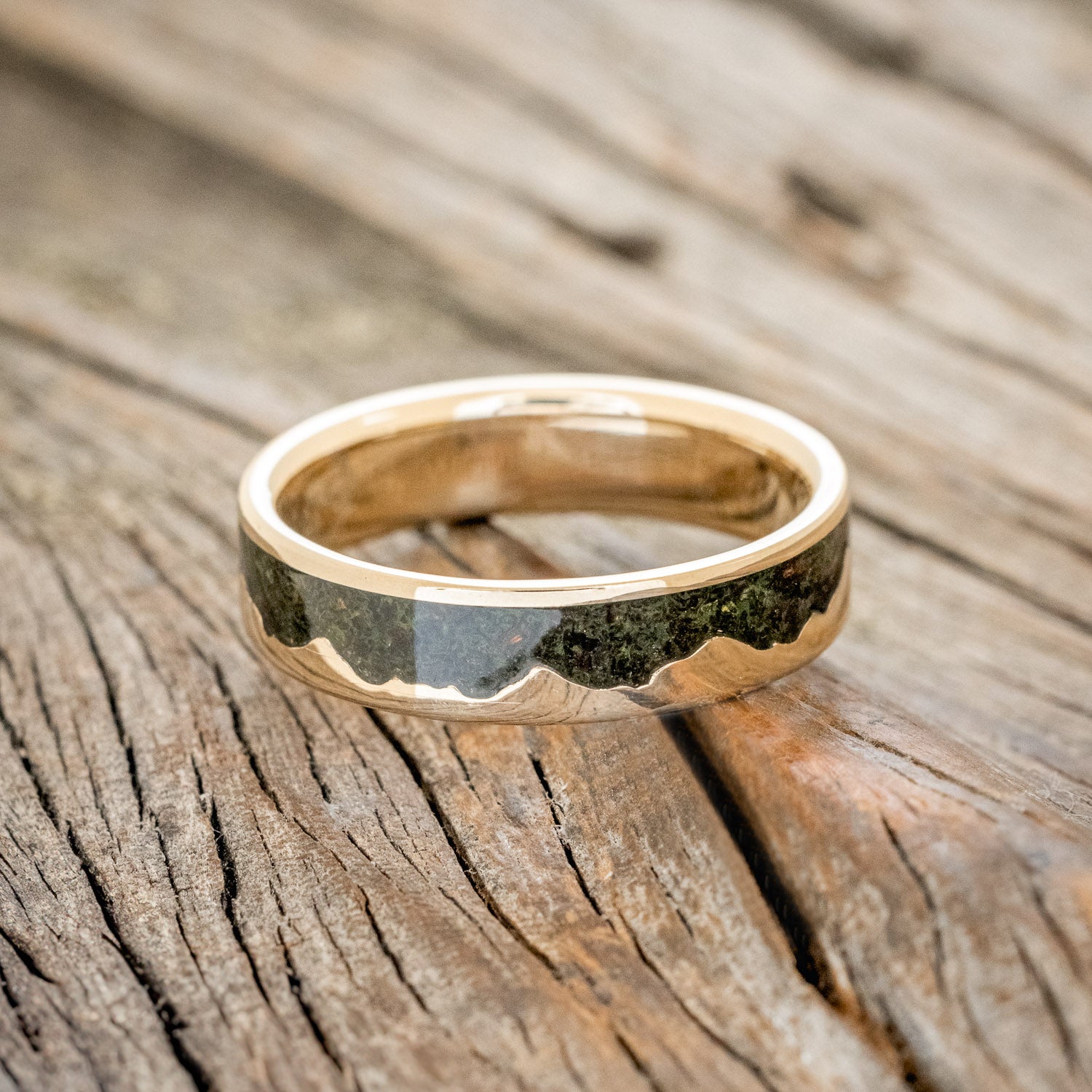 "HELIOS" - MOSS MOUNTAIN RANGE WEDDING BAND-9