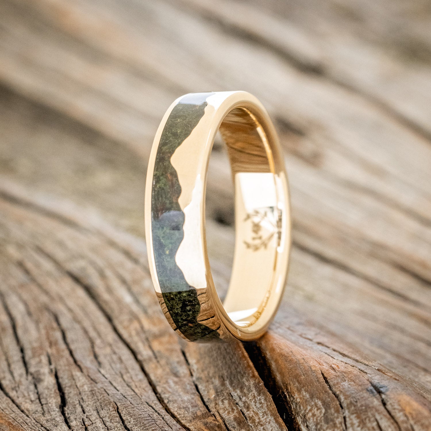 "HELIOS" - MOSS MOUNTAIN RANGE WEDDING BAND-7