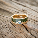 "HELIOS" - MOSS & GOLD MOUNTAIN RANGE WEDDING RING FEATURING A MONTANA SAPPHIRE ACCENT - 3