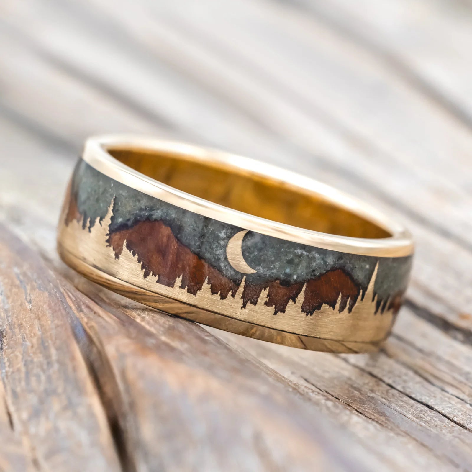 "Orion" - Moss Agate & Redwood Mountain Range Wedding Band With 14K Gold Tree & Crescent Moon Accents- 14K Yellow Gold (8mm) - Size 10