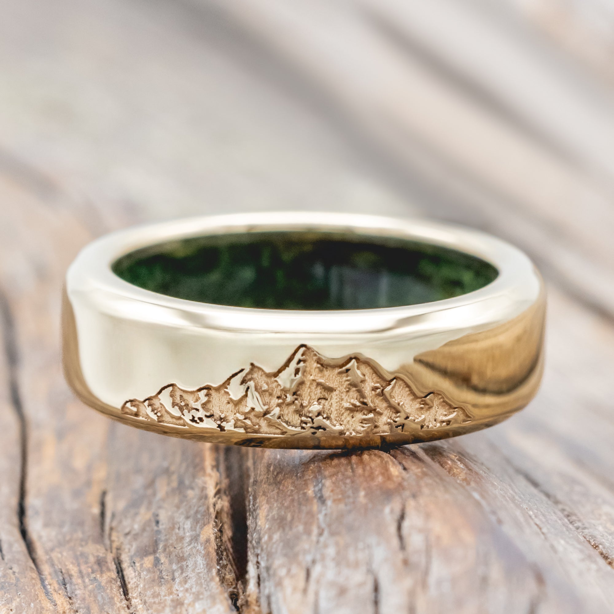 "HORIZON" - MOUNTAIN ENGRAVED WEDDING BAND WITH CUSTOM LINING