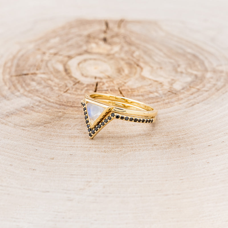 "JENNY FROM THE BLOCK" - TRIANGLE MOONSTONE ENGAGEMENT RING WITH BLACK DIAMOND V-SHAPED TRACER