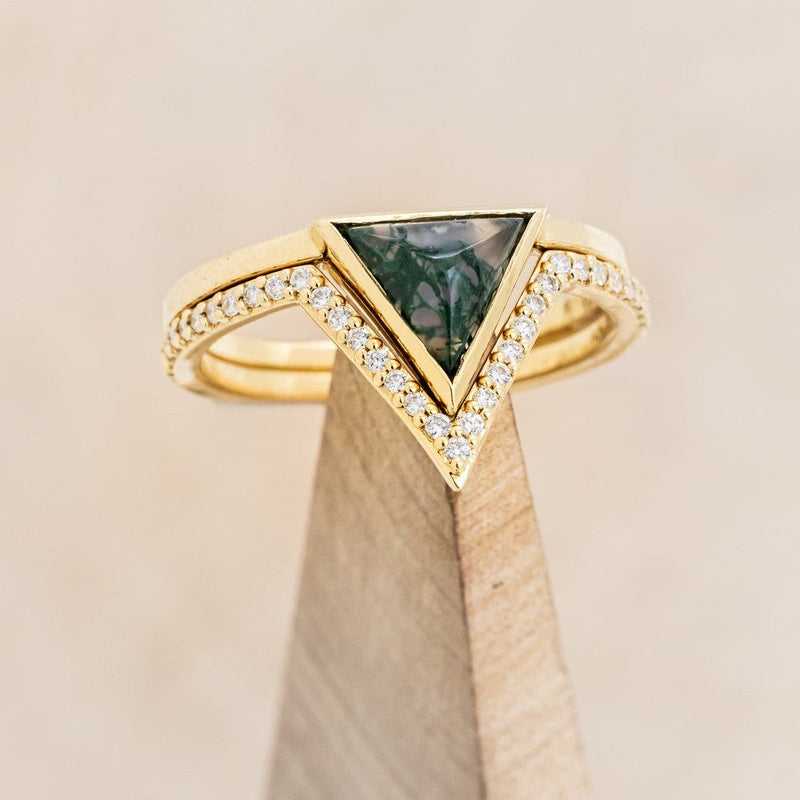 "JENNY FROM THE BLOCK" - TRIANGLE ENGAGEMENT RING-2