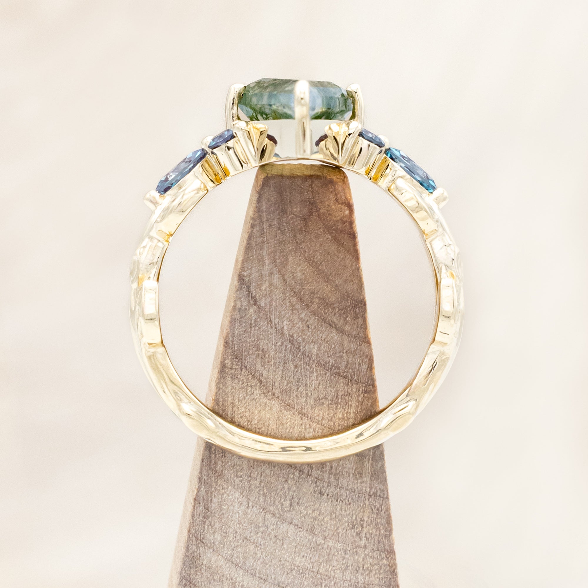 "JUNIPER" - LEAF-INSPIRED KITE CUT MOSS AGATE ENGAGEMENT RING WITH DIAMOND & LAB-GROWN ALEXANDRITE ACCENTS-Staghead Designs
