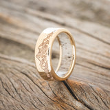MOUNTAIN ENGRAVED WEDDING BAND WITH ANTLER LINING-7