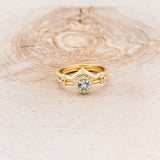 "STARLA" - ROUND CUT AQUAMARINE ENGAGEMENT RING WITH STARBURST DIAMOND HALO & TRACER-4