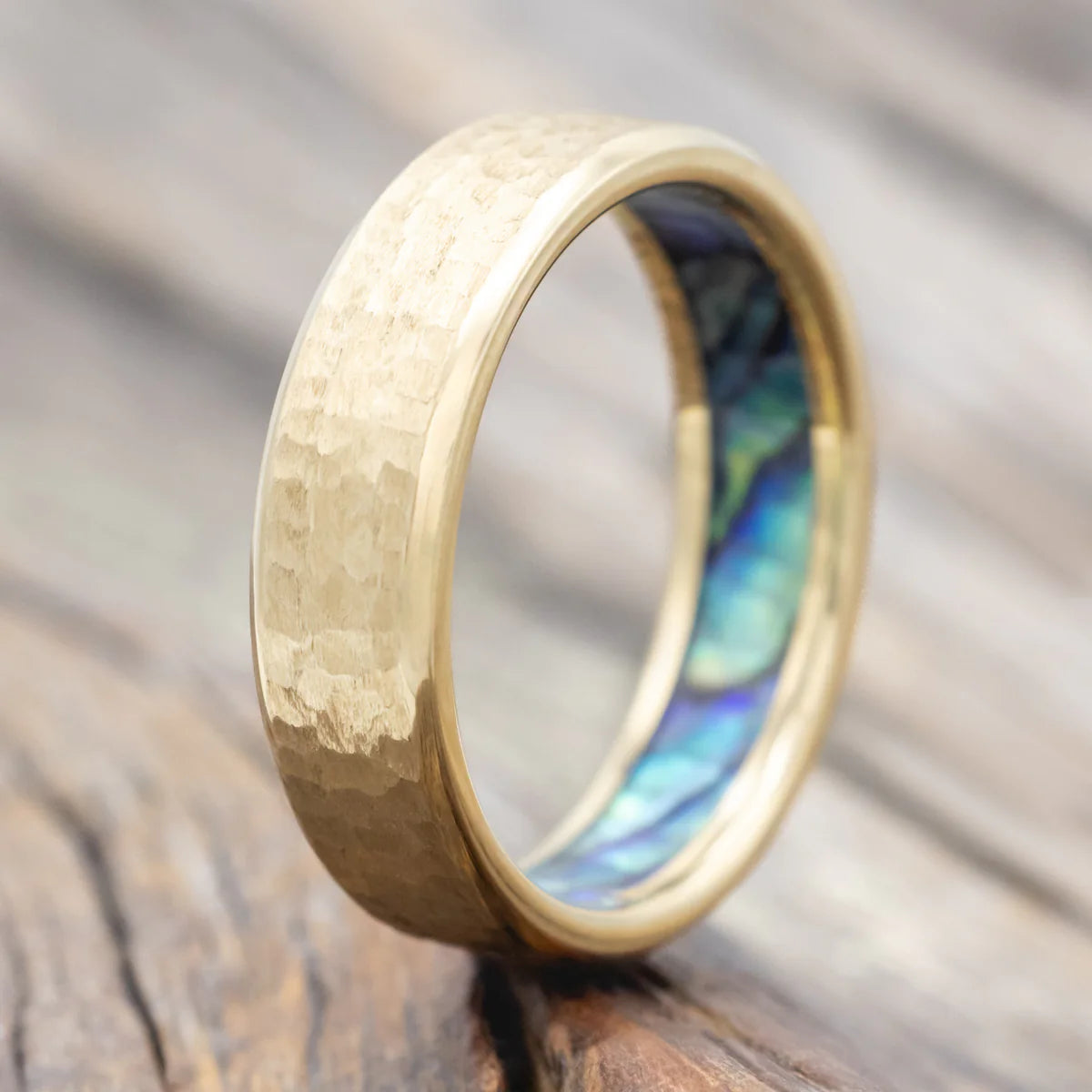 "Hyperion" - Paua Shell Lined Wedding Band With A Hammered Finish - 14K Yellow Gold (6mm) - Size 9 1/4