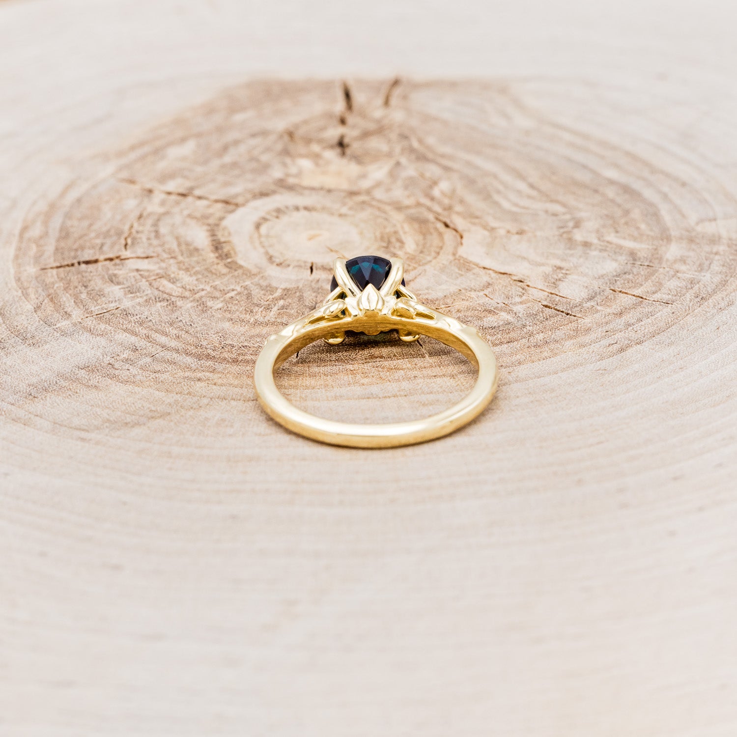 "ROSEMARY" - FLORAL-STYLE ENGAGEMENT RING WITH ROUND CUT LAB-GROWN ALEXANDRITE-5