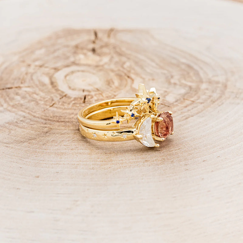 "SIDRA" - TOI ET MOI ROUND OREGON SUNSTONE ENGAGEMENT RING WITH A CRESCENT MOON MOISSANITE ACCENT & TRACER - 14K YELLOW GOLD - 7-2