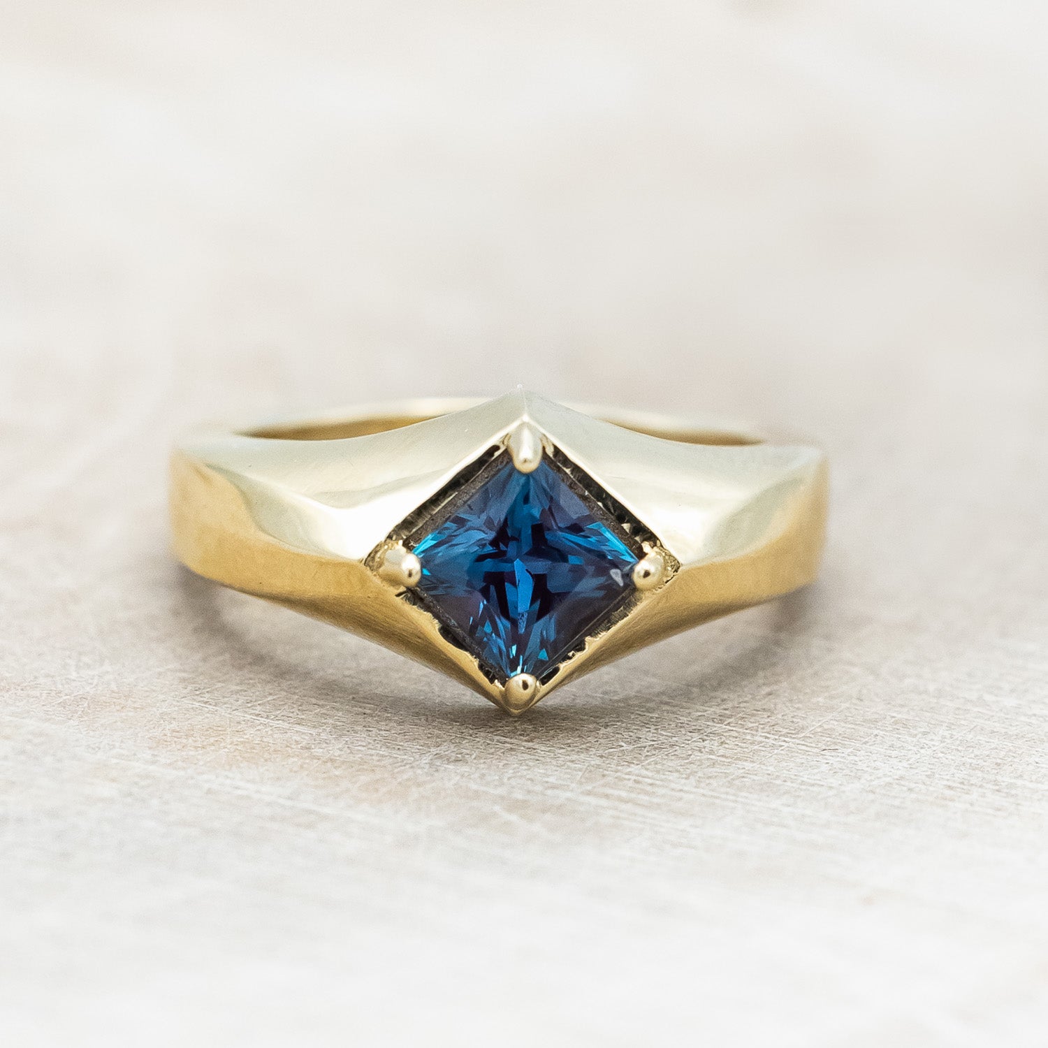 "AMORE" - KITE CUT LAB-GROWN ALEXANDRITE SIGNET ENGAGEMENT RING-Staghead Designs