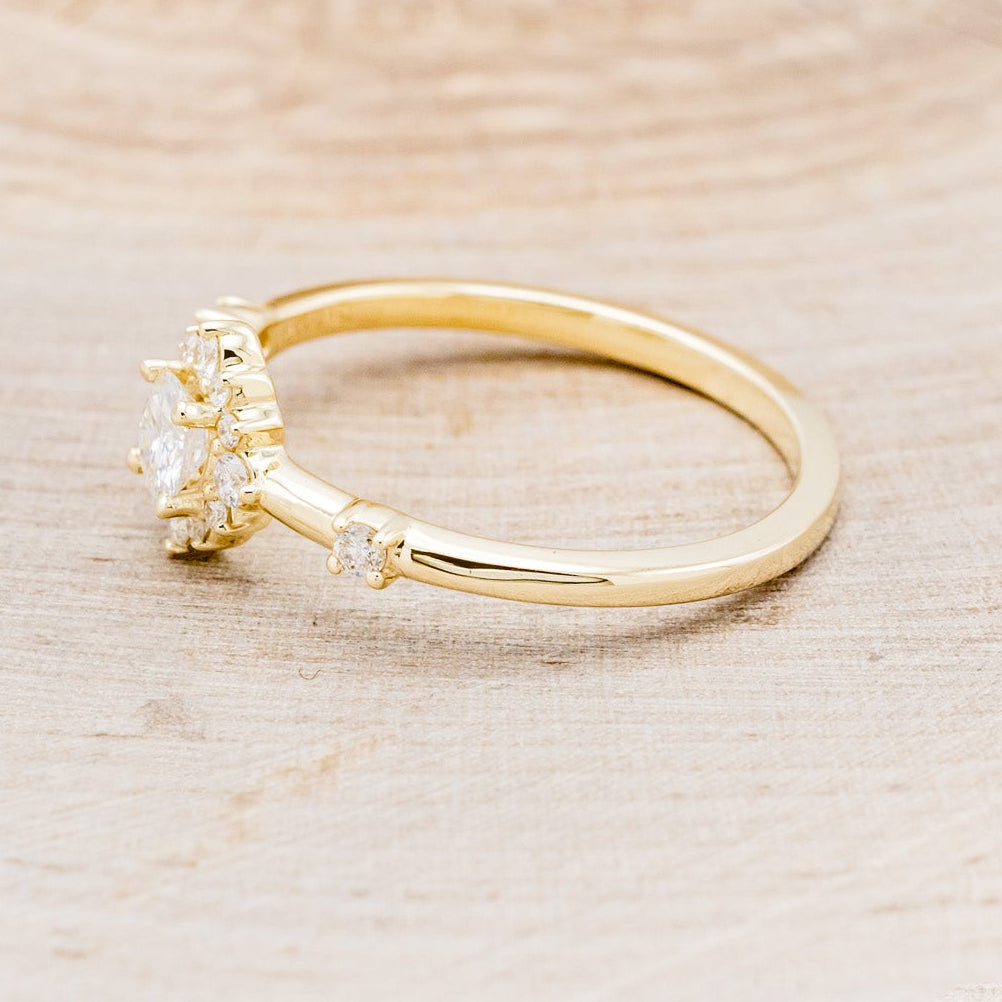 "STARLA" - ROUND CUT MOISSANITE ENGAGEMENT RING WITH STARBURST DIAMOND HALO-3