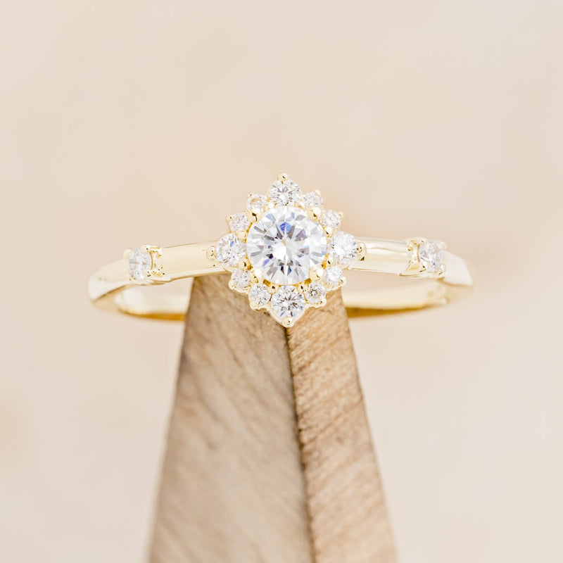 "STARLA" - ROUND CUT MOISSANITE ENGAGEMENT RING WITH STARBURST DIAMOND HALO-1