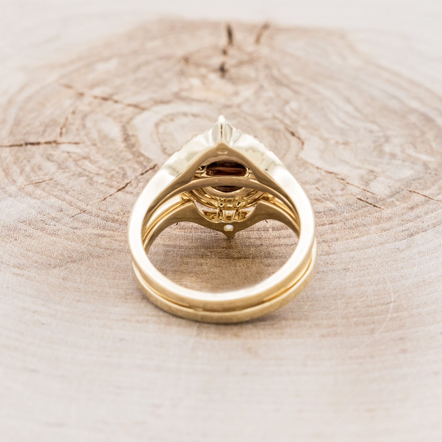 "TERRA" - BRIDAL SUITE - ROUND CUT SPINY OYSTER TURQUOISE ENGAGEMENT RING WITH DIAMOND HALO & TRACER-5