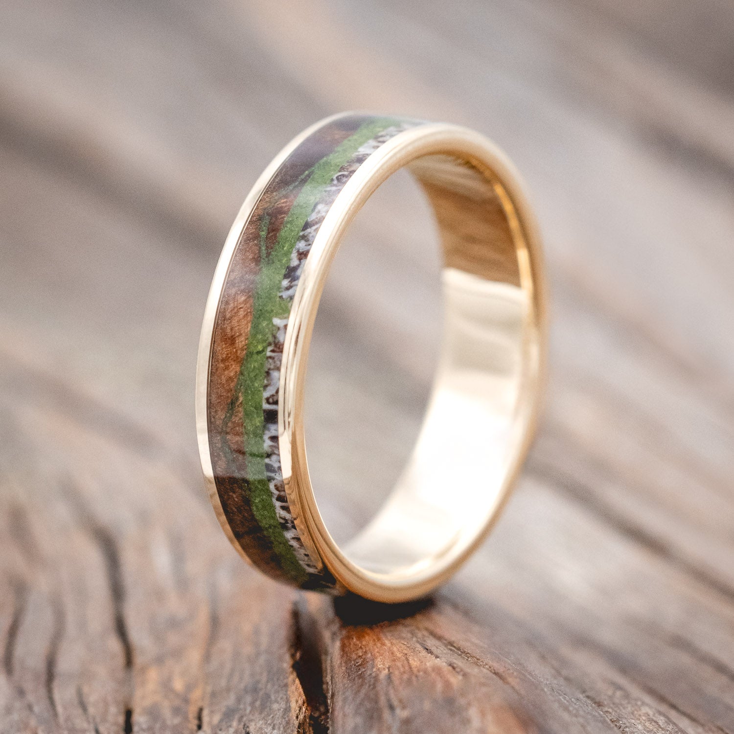 "THE EXPEDITION" - MOUNTAIN ENGRAVED WEDDING RING WITH REDWOOD, MOSS & ANTLER-Staghead Designs