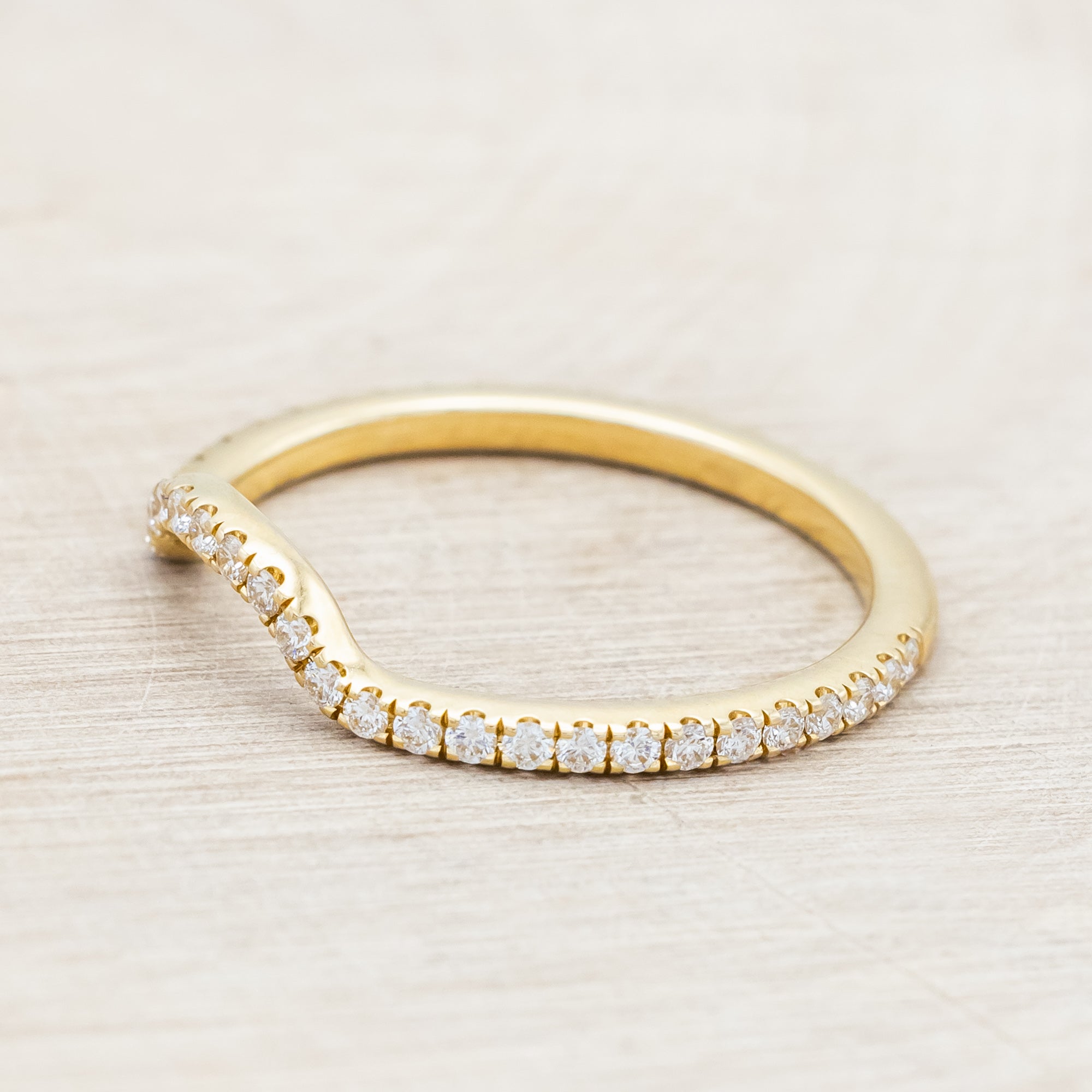 "Merrow" - Contoured Tracer With Diamond Accents-Staghead Designs