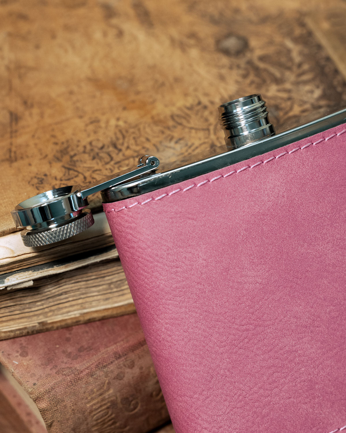 CUSTOM ENGRAVED FLASK-Staghead Designs