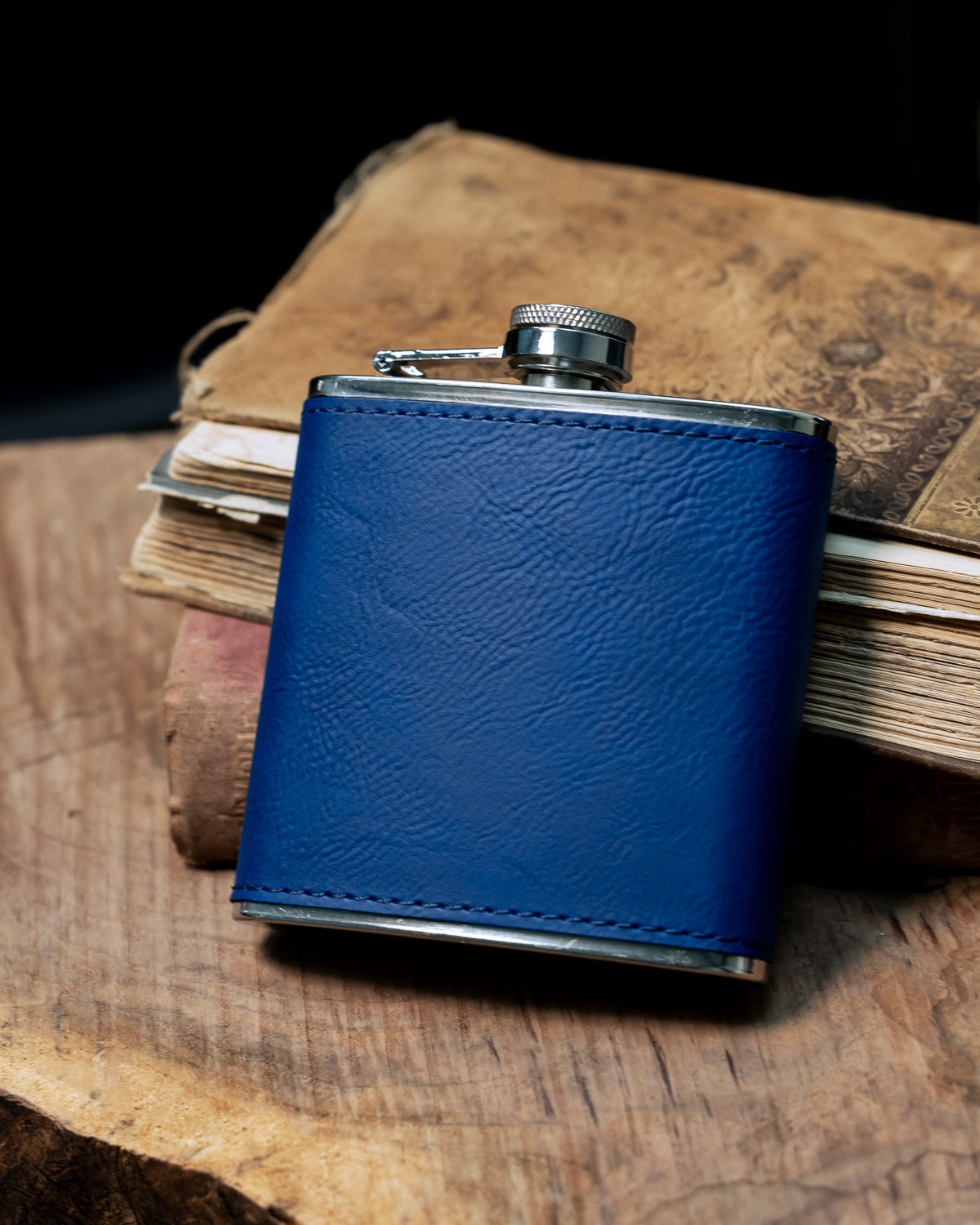 CUSTOM ENGRAVED FLASK-Staghead Designs