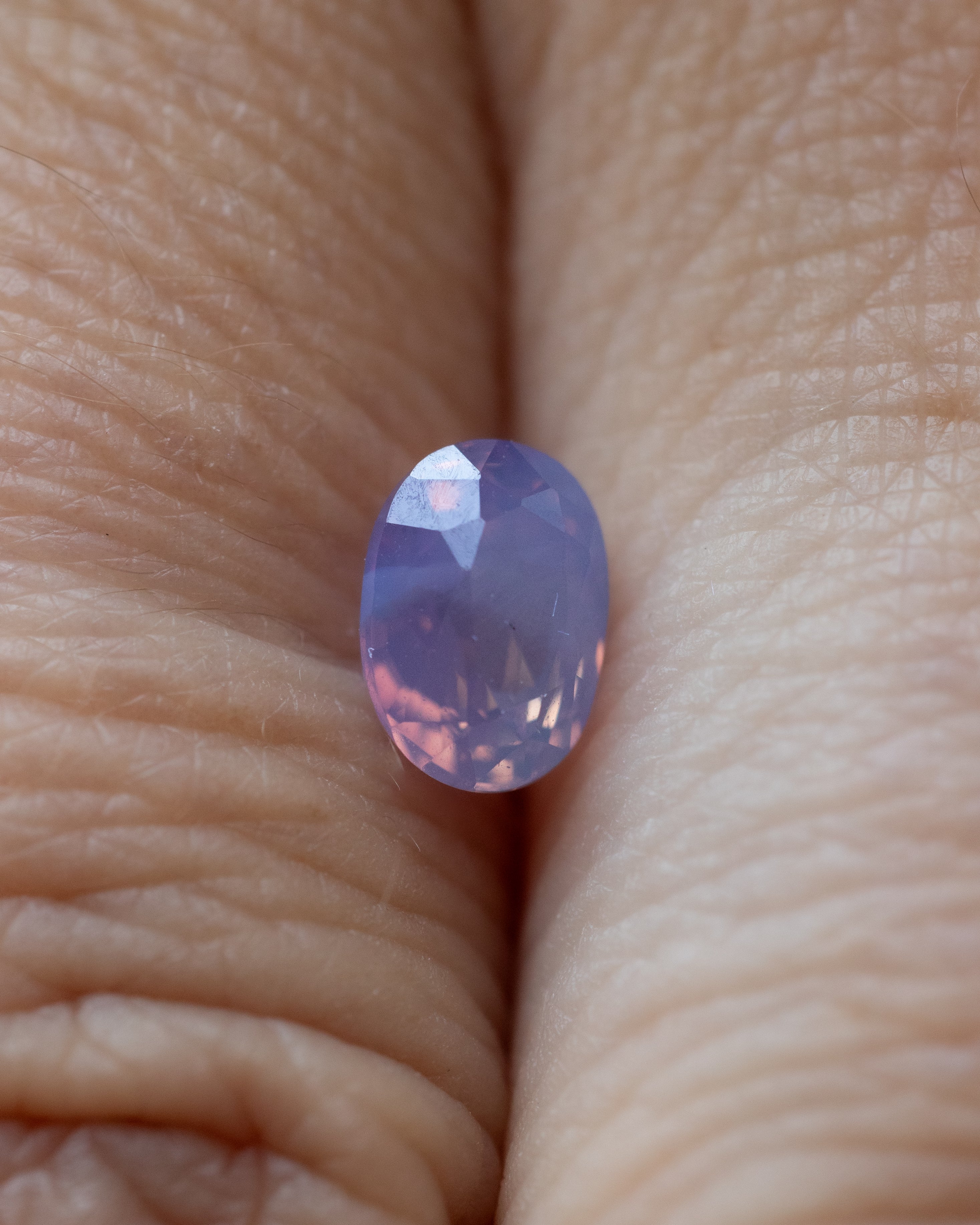 0.84ct 5.8x4.2x3.46mm OVAL CUT NATURAL OPALESCENT SAPPHIRE-Staghead Designs