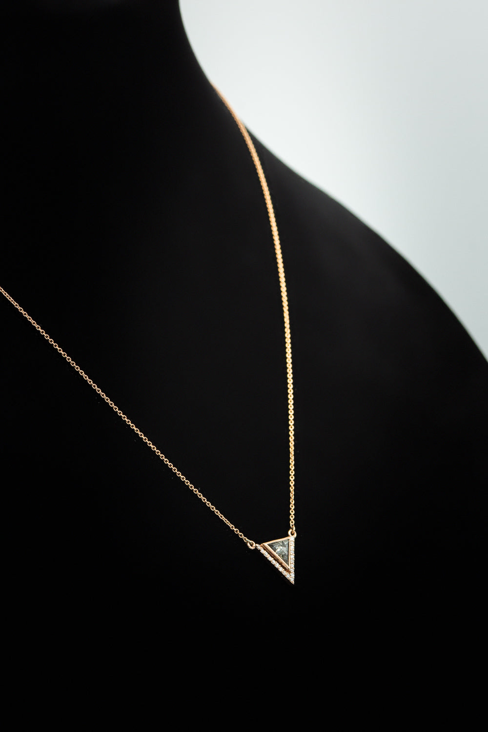 "JENNY FROM THE BLOCK" NECKLACE WITH SALT AND PEPPER DIAMOND-8