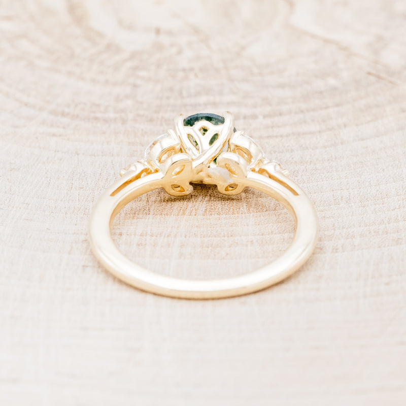 "BLOSSOM" - ROUND CUT MOSS AGATE ENGAGEMENT RING WITH LEAF-SHAPED DIAMOND ACCENTS