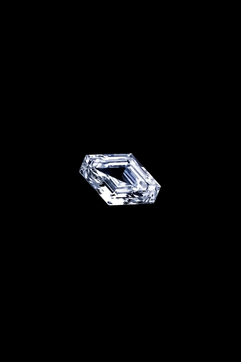 "KATARINA" - VVS2 GIA CERTIFIED DIAMOND - LOZENGE CUT